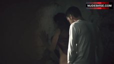 67. Moran Rosenblatt Sex against Wall – Lipstikka