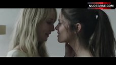 12. Ingrid Garcia Jonsson Lesbian Kissing – Acantilado