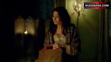 34. Lise Slabber Hot Scene – Black Sails
