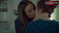 12. Katherine Barrell in Lesbi Scene – Wynonna Earp