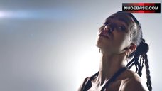 100. Fka Twigs Hot Scene – Fka Twigs - Pendulum