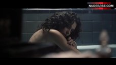 Zuria Vega Hot Scene – Mas Negro Que La Noche
