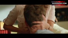 2. Elena Berkova Fake Boobs – Chto Tvoryat Muzhchiny! 2