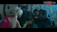 7. Yo-Landi Visser Sexy Scene – Chappie