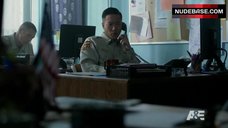 3. Hannah Levien Lesbian Scene – The Returned