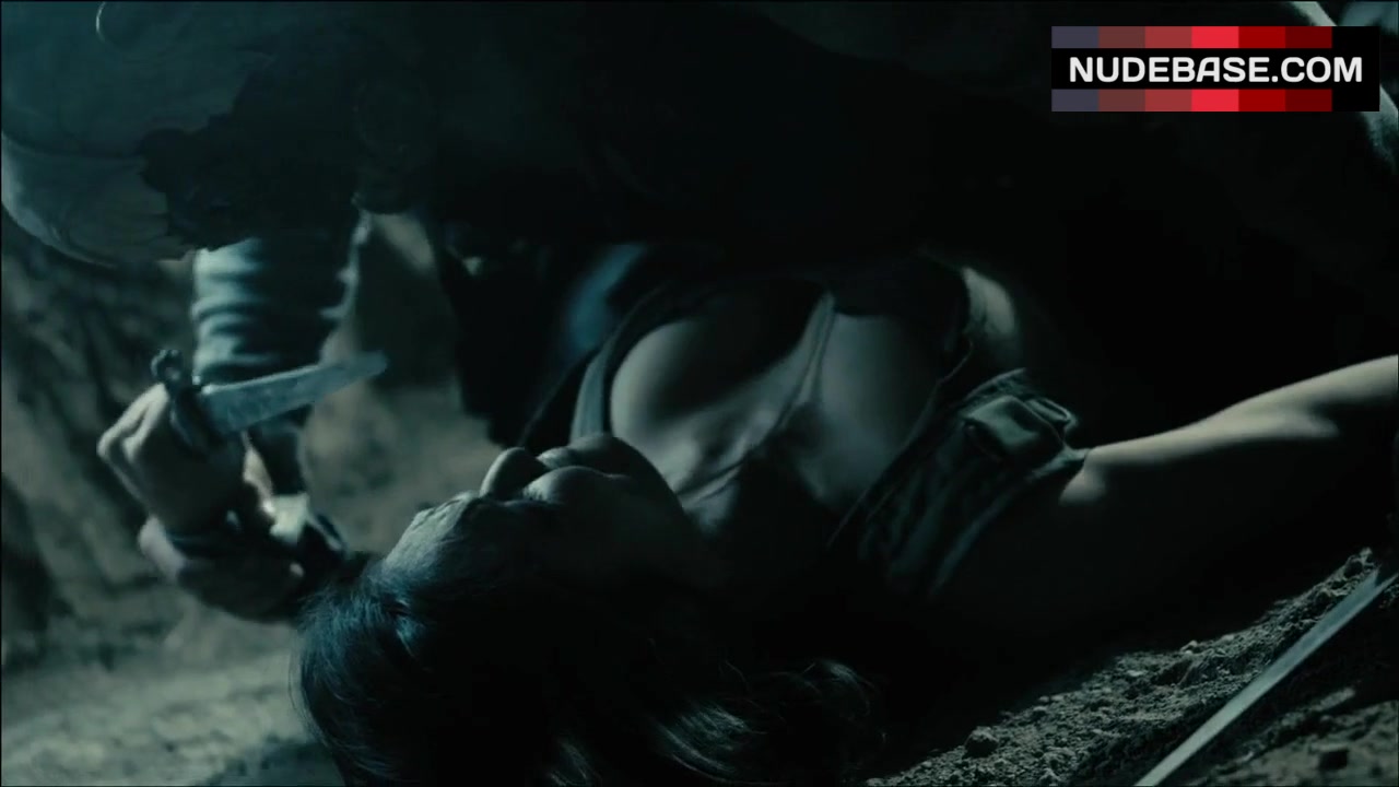 Michelle Lee Hot Scene – Metal Hurlant Chronicles (0:21) | NudeBase.com