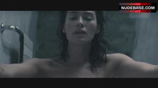 10. Lena Headey Flashes Pokies – The Broken