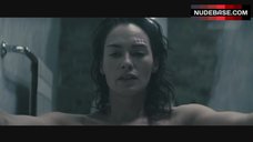 3. Lena Headey Flashes Pokies – The Broken