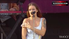 5. Tove Lo Shows One Tit – Tove Lo - Talking Body (Live At Rock In Rio, Las Vegas)