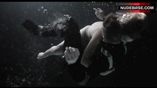 8. Gemita Samarra Nude in Underwater – Pressure