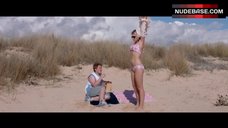 Ella-June Henrard Bikini Scene – Renesse