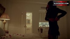 2. Tashiana Washington Sexy in Lingerie – The Jim Gaffigan Show