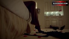 4. Tashiana Washington Sexy in Lingerie – The Jim Gaffigan Show