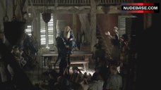 10. Jenna Saras Full Frontal Nude – Black Sails