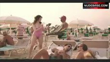 1. Jennifer Nitsch Bikini Scene – Frauen Lugen Nicht