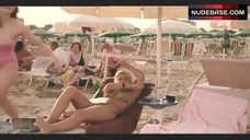 2. Jennifer Nitsch Bikini Scene – Frauen Lugen Nicht