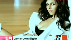 2. Jamie-Lynn Sigler Hot Scene – Maxim Hot 100 '06