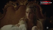 10. Noemie Schmidt Shows Tits and Ass – Versailles