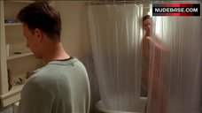 Lara Flynn Boyle Flashes Nude Ass – Threesome