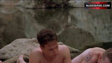 2. Lara Flynn Boyle Shows Butt – Threesome