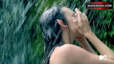 2. Poppy Drayton Nude in Waterfall – The Shannara Chronicles