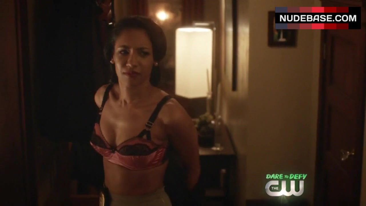 Candice Patton Lingerie Scene – The Flash (0:22) | NudeBase.com