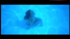 10. Ludivine Sagnier Topless under Water – Une Aventure