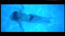 6. Ludivine Sagnier Topless under Water – Une Aventure