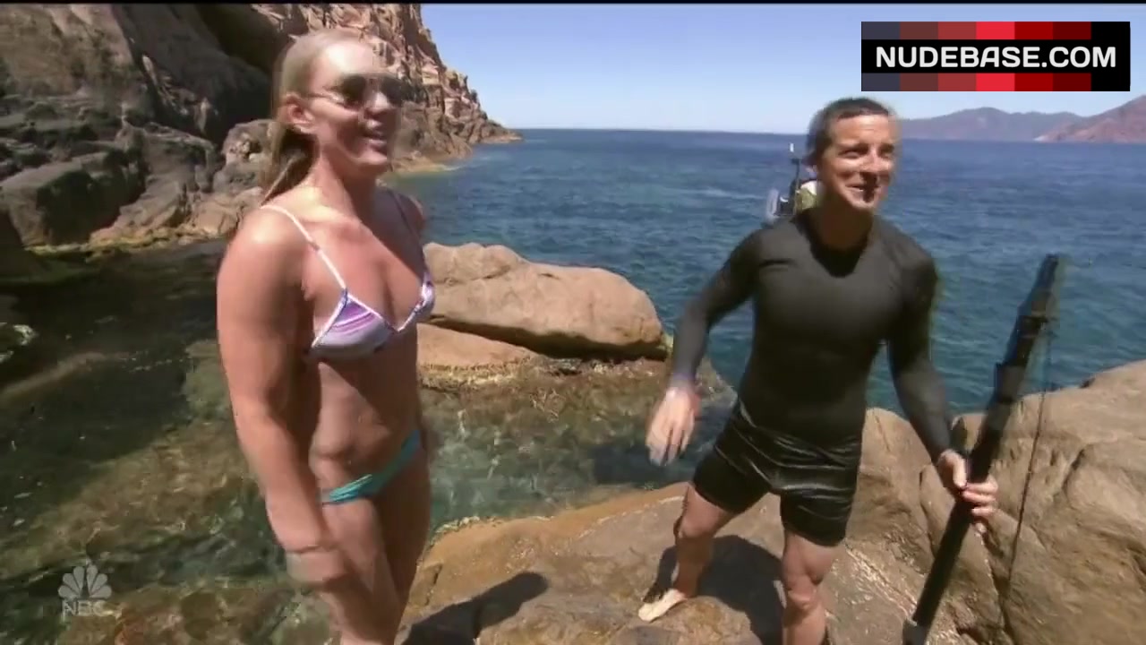 Lindsey Vonn Bikini Scene – Running Wild With Bear Grylls