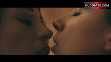 10. Shian Denovan Lesbian Scene – Siren