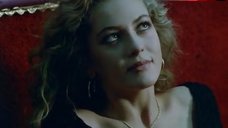 8. Jessica Moore Pussy Scene – Top Model