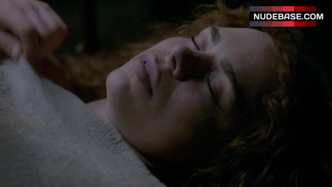 Billie Piper Lying Naked – Penny Dreadful (0:45) | NudeBase.com