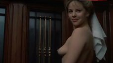 8. Traci Lind Nude in Elevator – The Road To Wellville