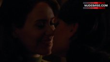 1. Clea Duvall Lesbian Kissing – American Horror Story