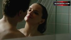 9. Rachael Leigh Cook Hot Scene in Shower – Perception