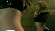 5. Shakira Sexy Dancing – Beautiful Liar