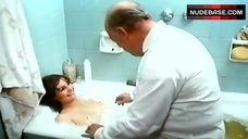 5. Silvia Aguilar Nude Nipples – Pero No Vas A Cambiar Nunca, Margarita?