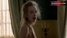 8. Holli Dempsey Flashes Breasts – Harlots