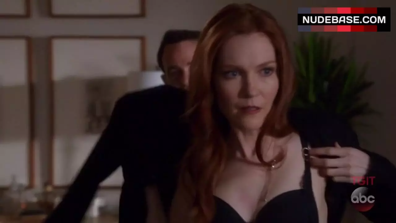 Darby Stanchfield Hot Scene – Scandal (0:16) | NudeBase.com