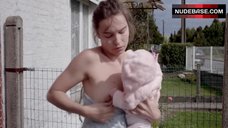 2. Claire Ganaye Breast Feeding – Le Vol Des Cigognes