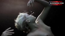 5. Hannah Glasby Nude in Underwater – Drown