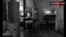 5. Julie Christie Shows Butt – Darling
