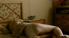 7. Jill Clayburgh Shows Panties – La Luna
