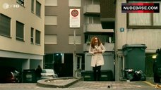7. Marie Baumer Shows Ass – Der Letzte Weynfeldt