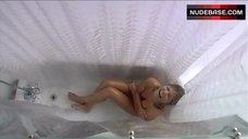Donna D'Errico Nude in Bathtub – Candyman 3