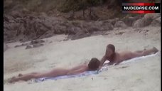 1. Anja Schute Full Naked on Beach – Premiers Desirs