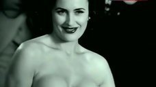 4. Erika Nann Flashes Tits – Norma Jean And Marilyn