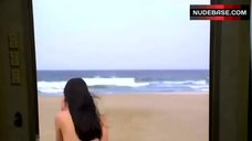 1. Ji-Hyeon Lee Nude on Beach – La Belle