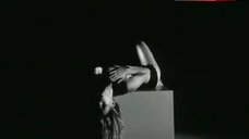 4. Kate Moss Pole Dance – I Just Don'T Know What To Do With Myself