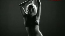 7. Kate Moss Pole Dance – I Just Don'T Know What To Do With Myself